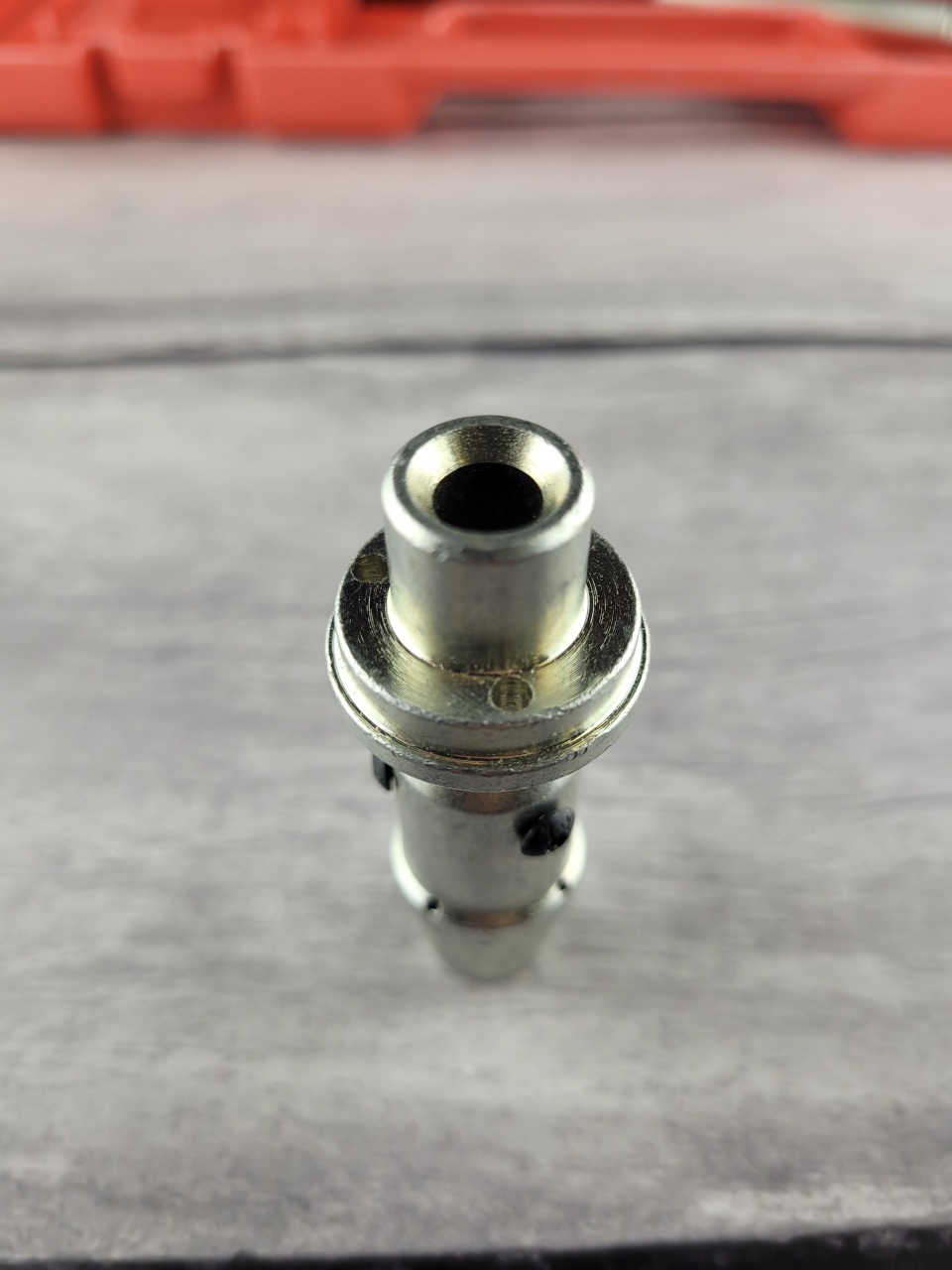 Купить оптом Пороховой монтажный пистолет, красный, кейс пороховой монтажный пистолет, красный, кейс оптом