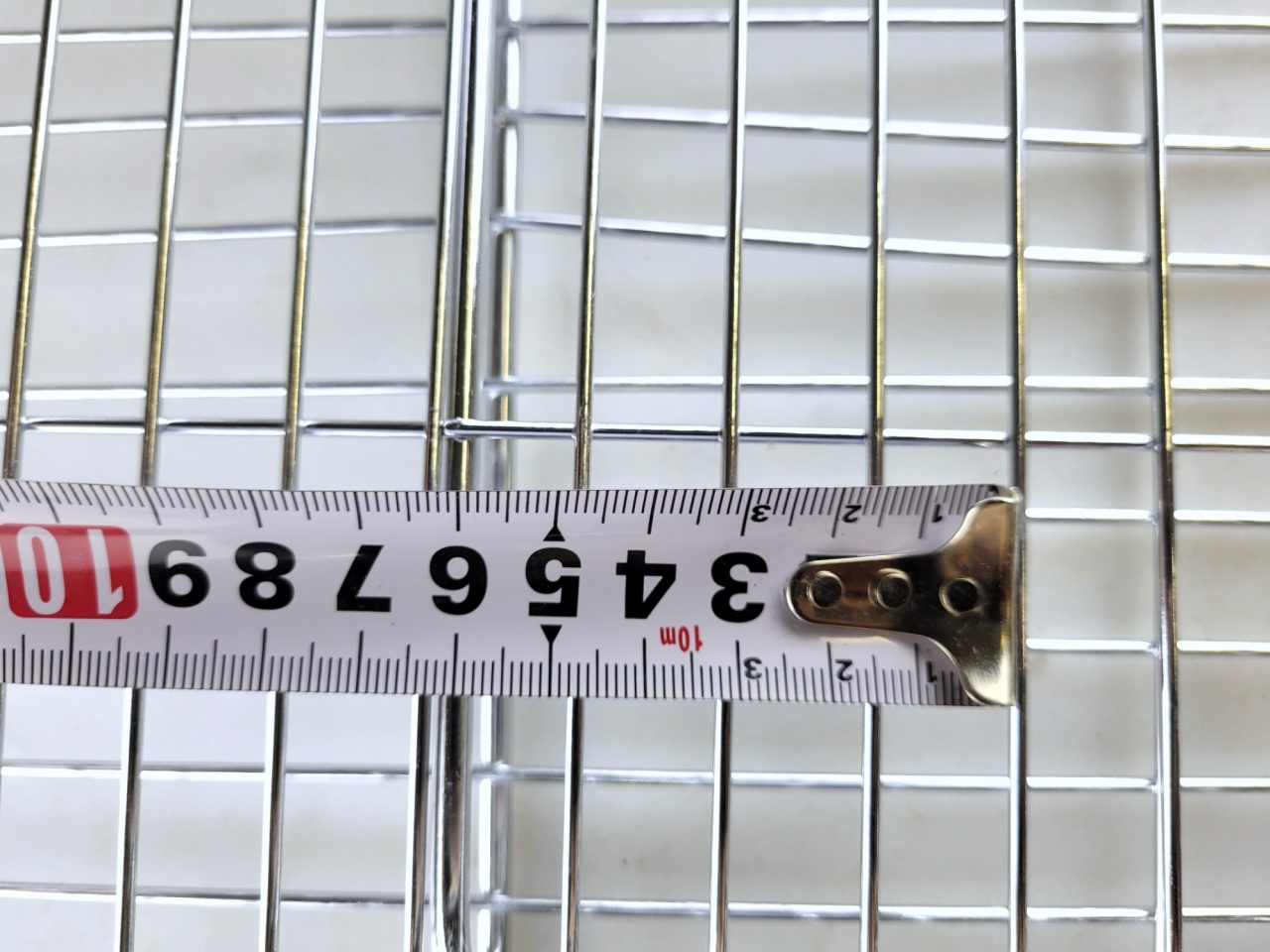 Купить оптом Решетка для барбекю 450*250 мм, деревянная рукоятка, 5872-840 Решетка для барбекю 450*250 мм, деревянная рукоятка, 5872-840 оптом