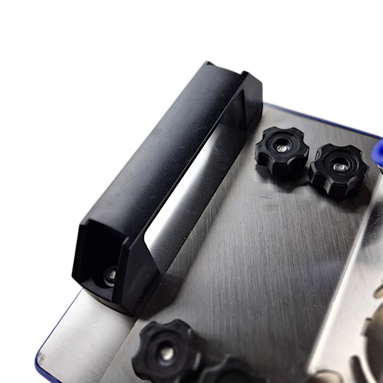 Купить оптом Инструмент для резки фаски плитки под углом 45 градусов, 100 мм, подставка для УШМ,нержавейка. инструмент для резки фаски плитки под углом 45 градусов, 100 мм, подставка для ушм,нержавейка. оптом